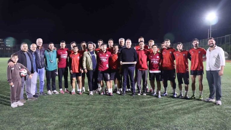 Kazanın ardından göreve dönen Arıcı’dan Koçarlı Belediyespor’a moral desteği