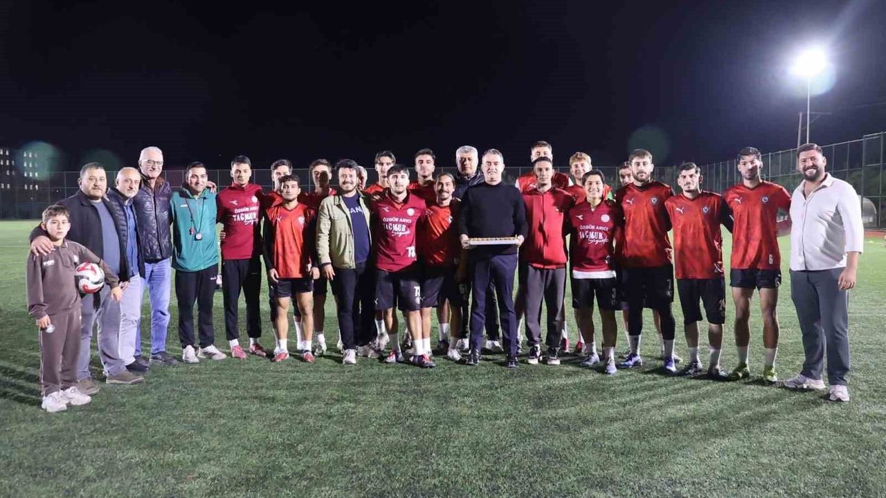 Kazanın ardından göreve dönen Arıcı’dan Koçarlı Belediyespor’a moral desteği