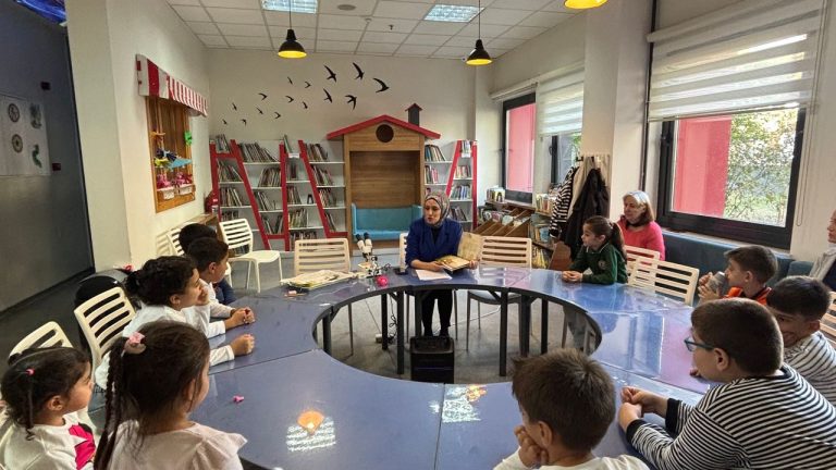 Aydın'da çocuklar mikroskopla keşfe çıktı