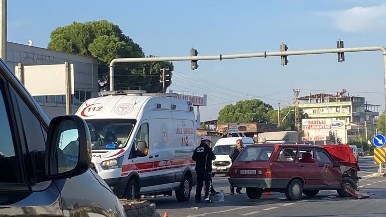 Nazilli güne kazayla başladı; 1 yaralı