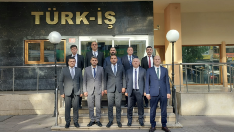 Türkiye Haber-İş Sendikası: "Türk Telekom’da işçi kıyımına son verin"