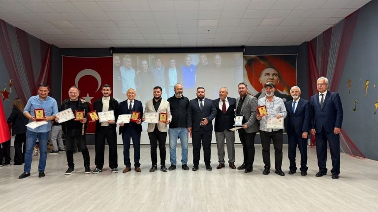 TÜFAD Aydın 30'uncu yılını kutladı: Futbola emek verenler ödüllendirildi