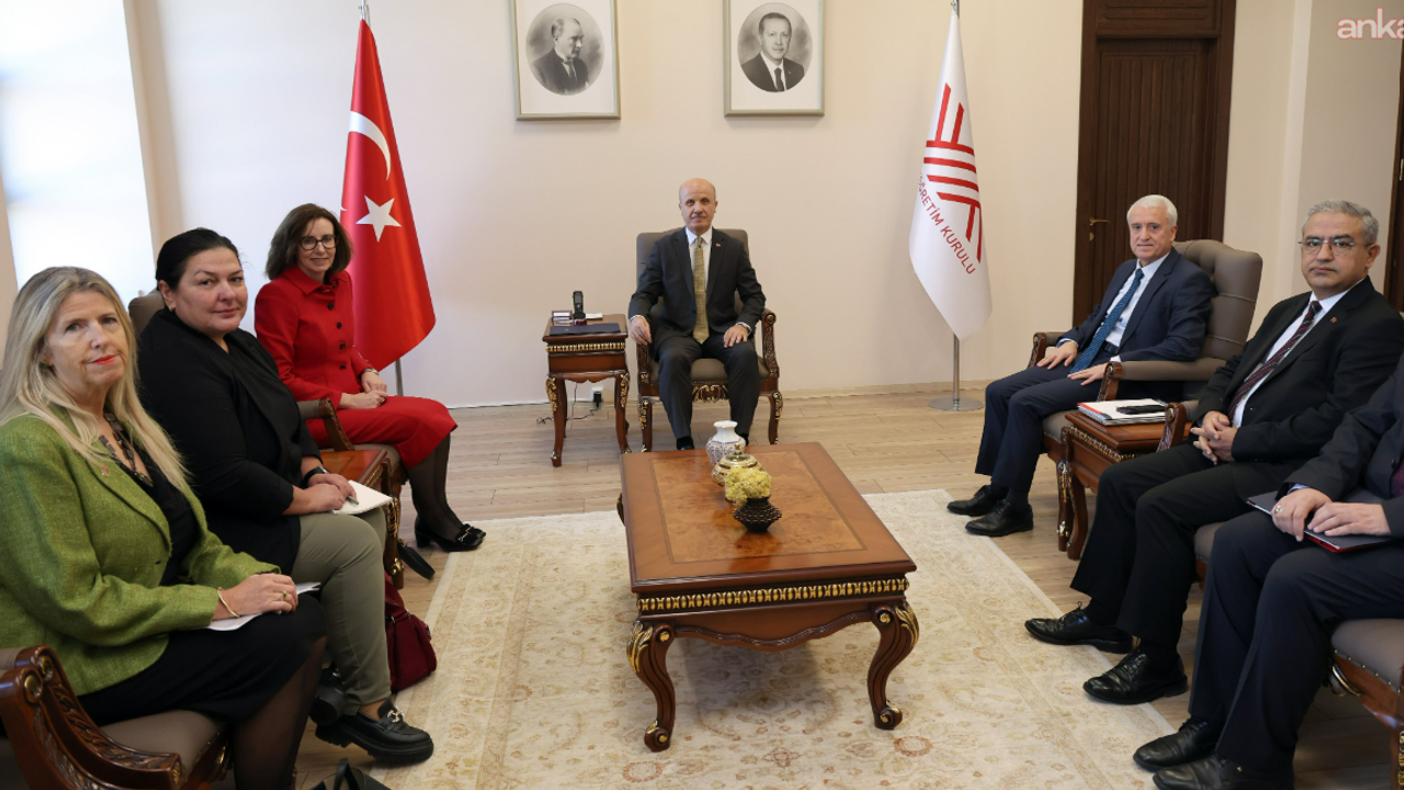 YÖK Başkanı Özvar, Birleşik Krallık Ankara Büyükelçisi Anderson ile görüştü