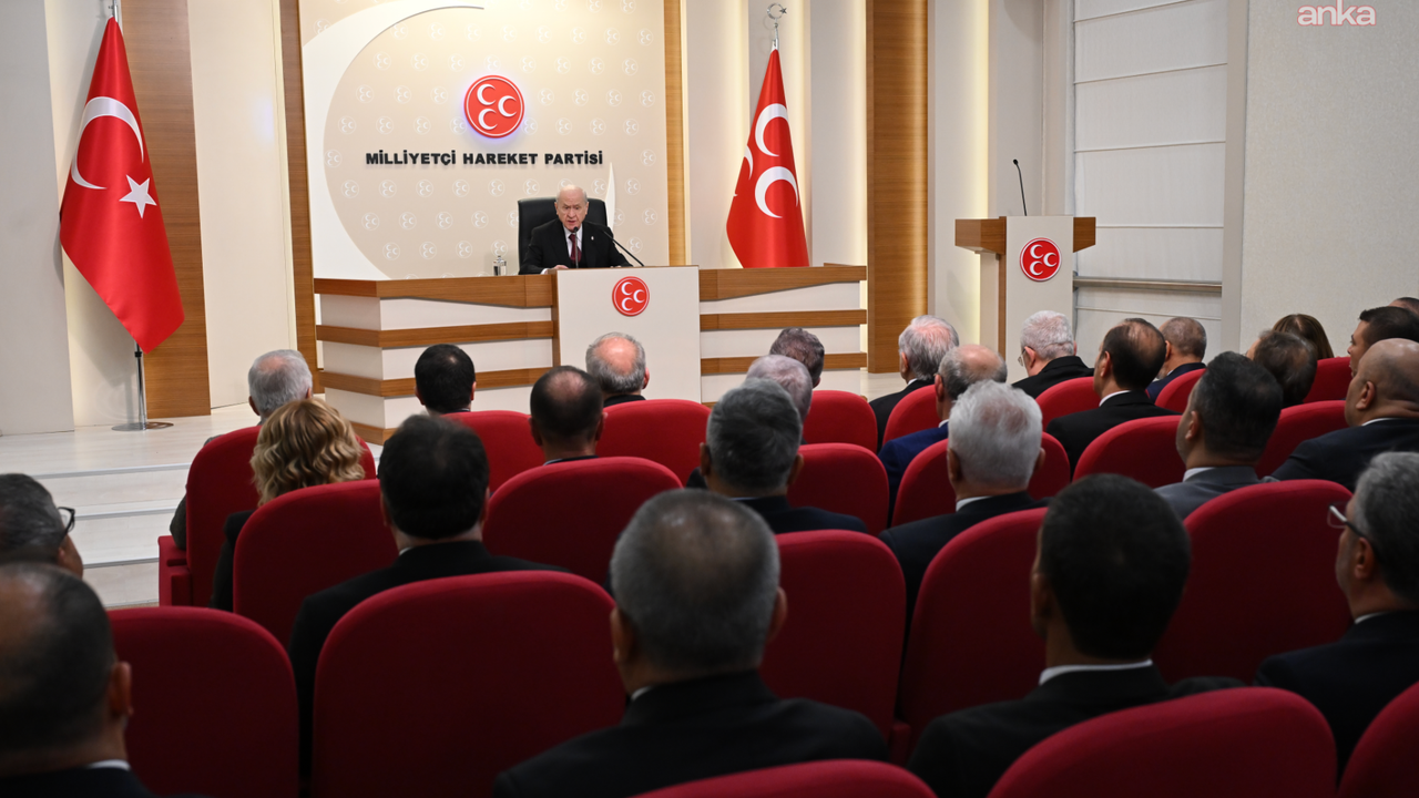 Bahçeli, partisinin il başkanlarıyla bir araya geldi