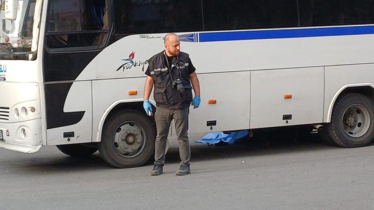 İşçi servisinin çarptığı 8 yaşındaki çocuk hayatını kaybetti