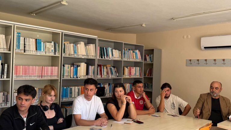 Didim MYO’da bağımlılıkla mücadele farkındalık buluşması