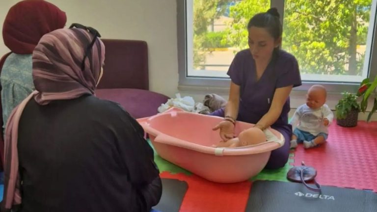 Bebek bekleyen çiftlere özel eğitim!